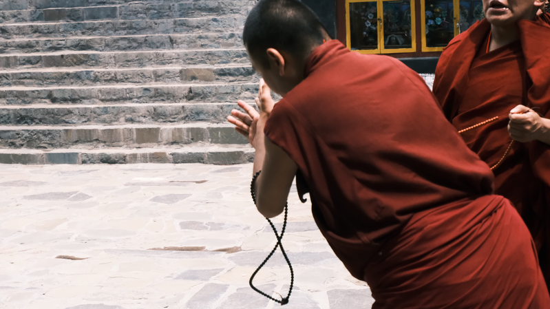 Monks’ Clapping Debates: Xizang’s Ancient Learning Ritual Monks__Clapping_Debates__Xizang_s_Ancient_Learning_Ritual