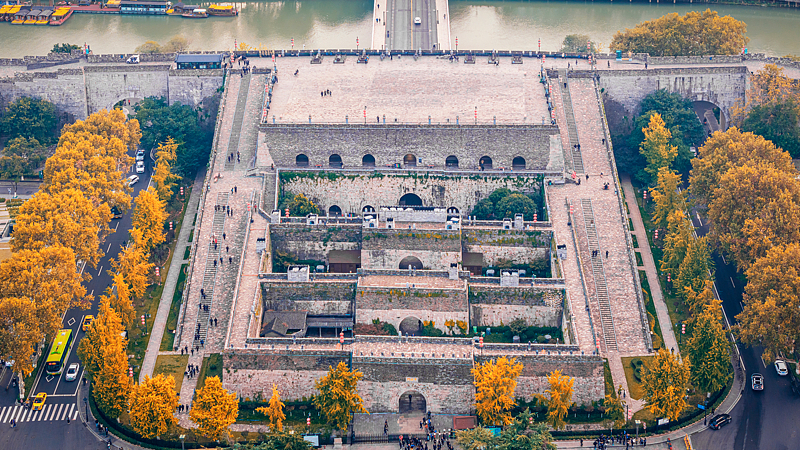 Nanjing’s Zhonghua Gate: History Meets Renewal in Golden Ginkgoes Nanjing_s_Zhonghua_Gate__History_Meets_Renewal_in_Golden_Ginkgoes