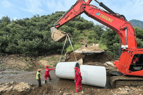 North China Races to Rebuild Flood-Hit Infrastructure North_China_Races_to_Rebuild_Flood_Hit_Infrastructure