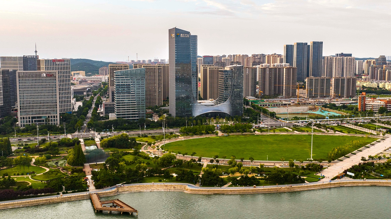 Qingdao_s_Digital_Hotline_Bridges_Citizens_and_Government