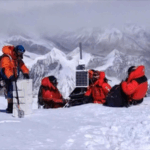 Qinghai_Xizang_Glacier_Study_Reveals_Earth_s_Climate_Secrets