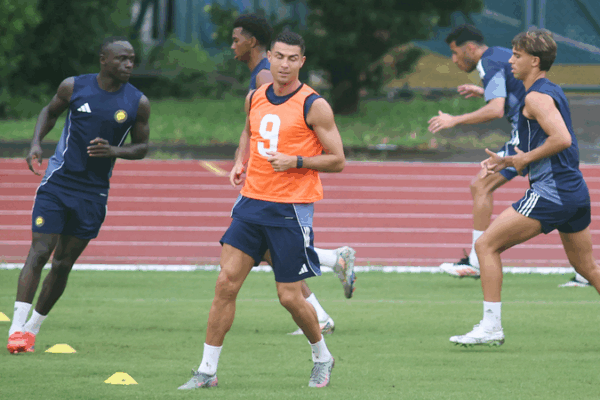 Ronaldo Eyes First Title with Al Nassr in Hong Kong Super Cup Clash Ronaldo_Eyes_First_Title_with_Al_Nassr_in_Hong_Kong_Super_Cup_Clash