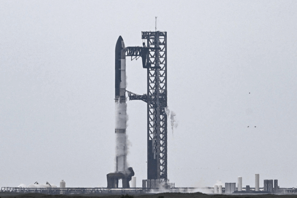 SpaceX Starship Launch Postponed Due to Cloudy Skies in Texas SpaceX_Starship_Launch_Postponed_Due_to_Cloudy_Skies_in_Texas