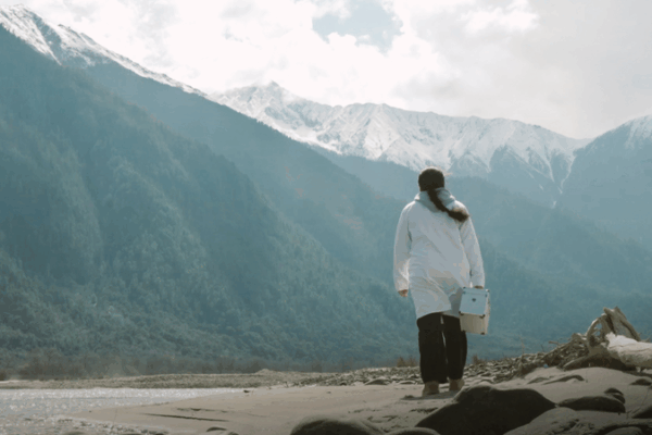 Tibetan Village Doctor Bridges Healthcare Gaps in Rural Nyingchi Tibetan_Village_Doctor_Bridges_Healthcare_Gaps_in_Rural_Nyingchi video poster