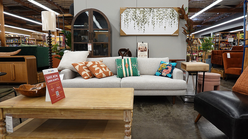 Trump_Announces_Major_Tariff_Probe_on_Furniture_Imports__Markets_React