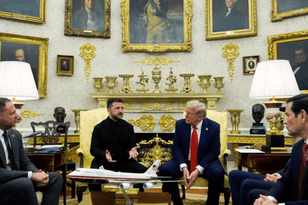 Trump_Proposes_Three_Way_Ukraine_Peace_Talks_with_Putin__Zelenskyy video poster