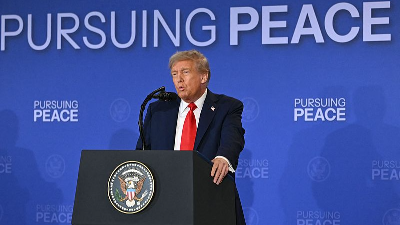 Trump Shifts Ceasefire Responsibility to Zelenskyy After Alaska Talks Trump_Shifts_Ceasefire_Responsibility_to_Zelenskyy_After_Alaska_Talks