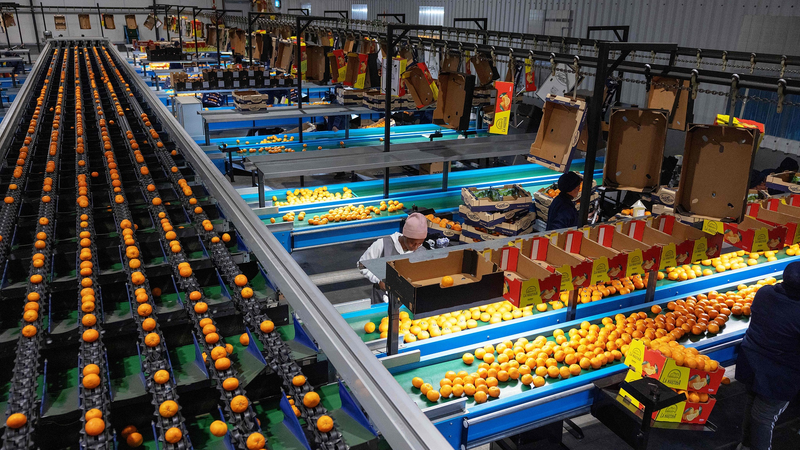 Trump_s_Tariff_Surge_Sparks_Global_Economic_Ripples - Khabar Asia Trump_s_Tariff_Surge_Sparks_Global_Economic_Ripples