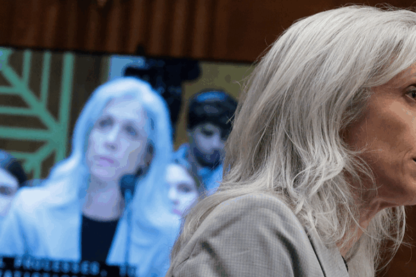 US CDC Director Fired Amid Vaccine Policy Controversy US_CDC_Director_Fired_Amid_Vaccine_Policy_Controversy