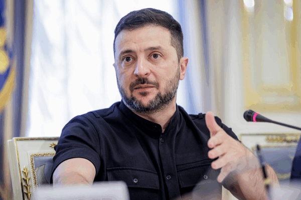 Ukraine-US Talks Intensify as Zelenskyy Seeks Defense Deals Ukraine_US_Talks_Intensify_as_Zelenskyy_Seeks_Defense_Deals