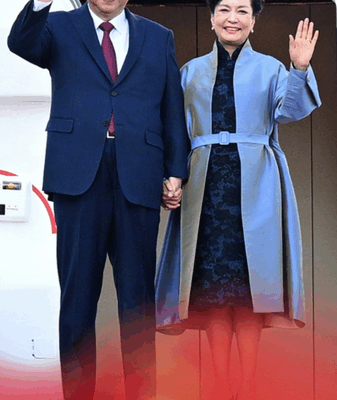 Xi Jinping Stresses Family-Nation Ties as Key to China’s Prosperity Xi_Jinping_Stresses_Family_Nation_Ties_as_Key_to_China_s_Prosperity video poster