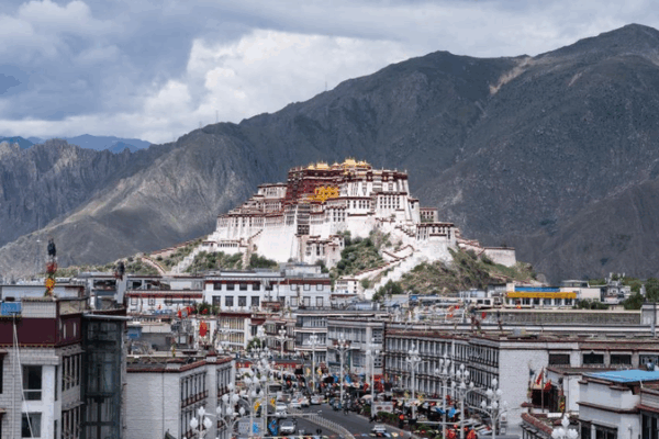 Xizang_Marks_60_Years_of_Progress_Under_CPC_Leadership