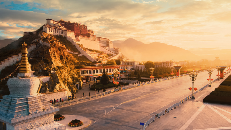 Xizang’s Economic Transformation: Growth and Prosperity in Focus Xizang_s_Economic_Transformation__Growth_and_Prosperity_in_Focus