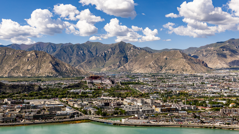 Xizang_s_Economy_Soars__2024_GDP_Hits_276_5_Billion_Yuan