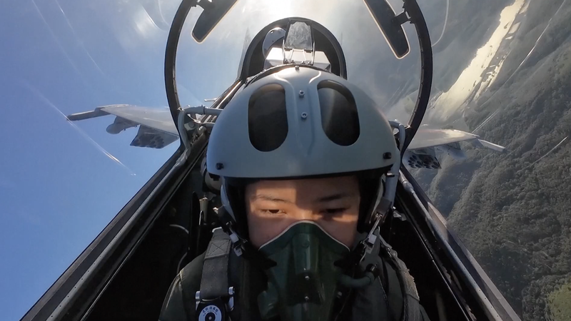 Xizang’s First Female Fighter Pilot Soars to New Heights Xizang_s_First_Female_Fighter_Pilot_Soars_to_New_Heights video poster