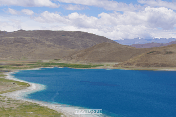 Xizang’s Yaks and Highland Farms Thrive by Yamzhog Yumco Lake Xizang_s_Yaks_and_Highland_Farms_Thrive_by_Yamzhog_Yumco_Lake