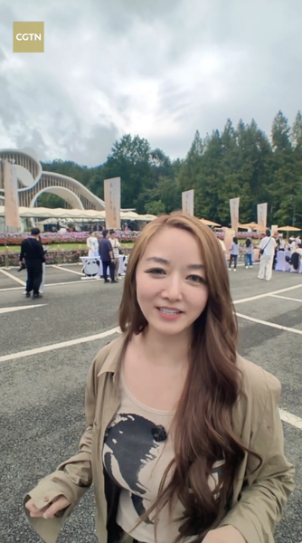 0CLROXB50AKESL8FXB4B - Khabar Asia Golden Panda Awards Guests Explore Chengdu’s Panda Valley, Foster Cultural Ties video poster