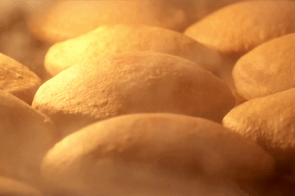 1,000-Year-Old Hollow Mooncakes: A Sweet Slice of Chinese Heritage 1_000_Year_Old_Hollow_Mooncakes__A_Sweet_Slice_of_Chinese_Heritage video poster