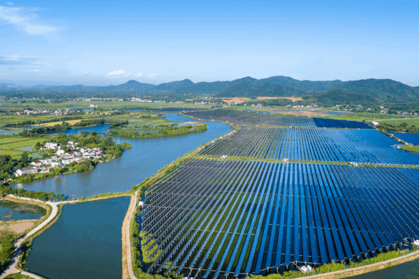 China Advances Climate Goals with Renewable Energy Surge China_Advances_Climate_Goals_with_Renewable_Energy_Surge
