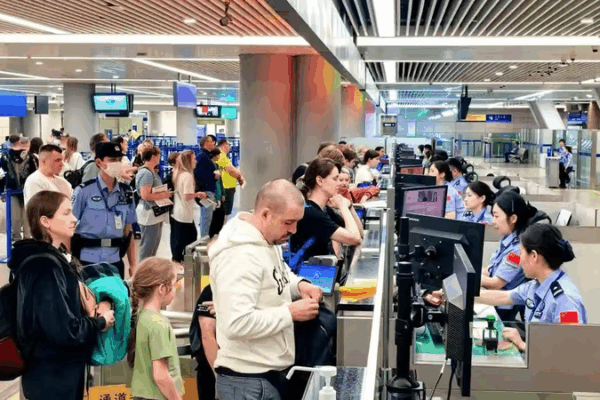 China Launches K Visa to Attract Global Young Scientists China_Launches_K_Visa_to_Attract_Global_Young_Scientists video poster