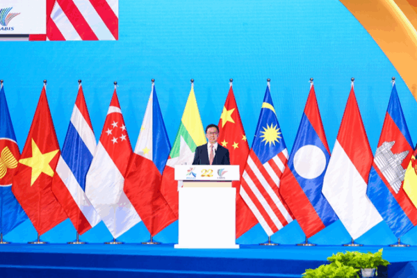 China_Proposes_Enhanced_ASEAN_Ties_at_Regional_Expo