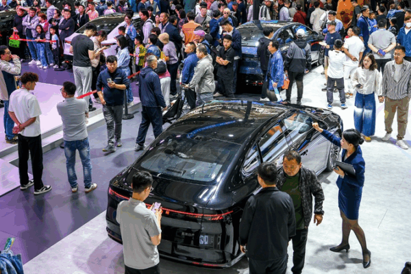 China Unveils 2035 Climate Roadmap: Balancing Growth and Sustainability China_Unveils_2035_Climate_Roadmap__Balancing_Growth_and_Sustainability
