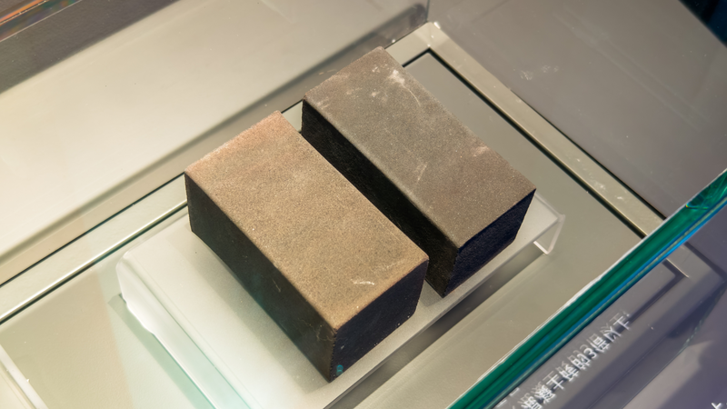 China_Unveils_Moon_Brick_Maker_for_Lunar_Construction_Goals - Khabar Asia China_Unveils_Moon_Brick_Maker_for_Lunar_Construction_Goals