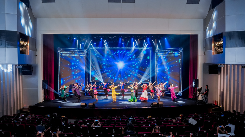 China-Vietnam Cultural Gala Celebrates Shared Heritage in Hanoi China_Vietnam_Cultural_Gala_Celebrates_Shared_Heritage_in_Hanoi