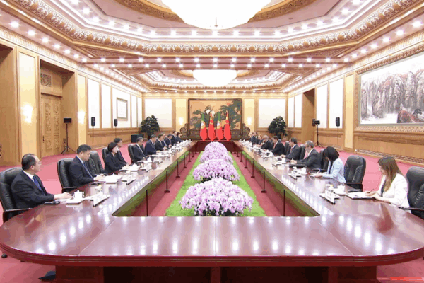 China, Portugal Forge Partnership Model Through Energy, Finance Ties China__Portugal_Forge_Partnership_Model_Through_Energy__Finance_Ties video poster