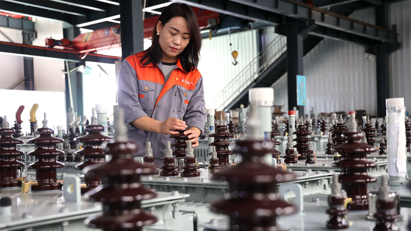 China_s_High_Tech_Manufacturing_Fuels_Economic_Resilience_Amid_Global_Shifts
