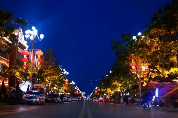 Horgos Night Market Thrives as Silk Road Hub in Xinjiang Horgos_Night_Market_Thrives_as_Silk_Road_Hub_in_Xinjiang video poster