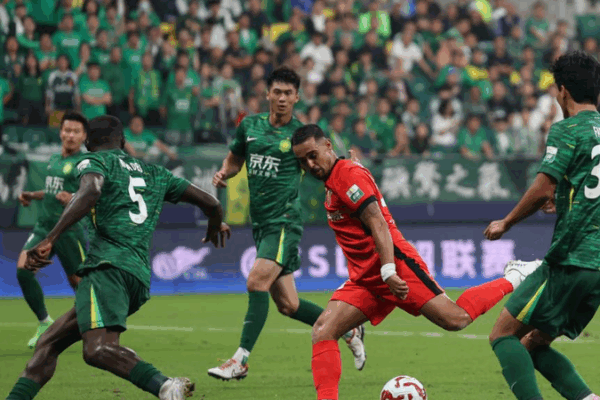 Leonardo’s Hat-Trick Fuels Shanghai Port’s CSL Title Charge Leonardo_s_Hat_Trick_Fuels_Shanghai_Port_s_CSL_Title_Charge