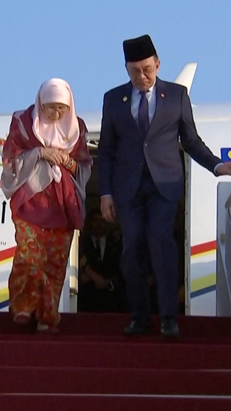 Malaysian PM Attends SCO Summit 2025 in Tianjin Malaysian_PM_Attends_SCO_Summit_2025_in_Tianjin video poster