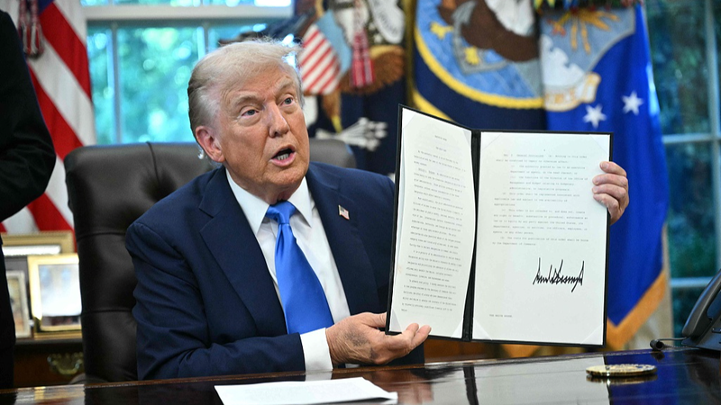 New_US_H_1B_Policy_Sparks_Chaos__Strands_Visa_Holders_Abroad - Khabar Asia New_US_H_1B_Policy_Sparks_Chaos__Strands_Visa_Holders_Abroad