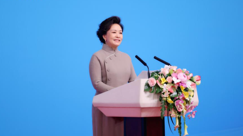 Peng_Liyuan_Champions_Science_Education_for_Women_at_UNESCO_Event - Khabar Asia Peng_Liyuan_Champions_Science_Education_for_Women_at_UNESCO_Event