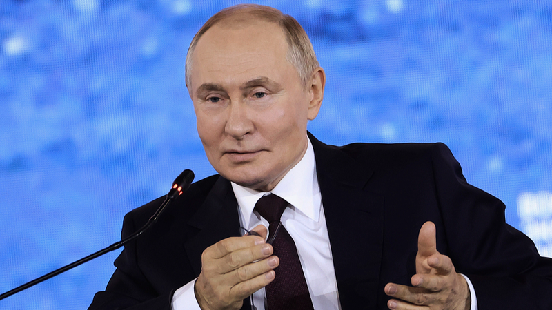 Putin Warns Western Troops in Ukraine Would Be ‘Legitimate Targets’ Putin_Warns_Western_Troops_in_Ukraine_Would_Be__Legitimate_Targets_