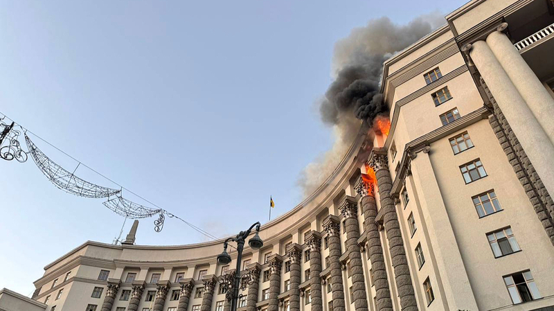 Russia Launches Largest Overnight Air Attack on Kyiv, Ignites Government Building Russia_Launches_Largest_Overnight_Air_Attack_on_Kyiv__Ignites_Government_Building