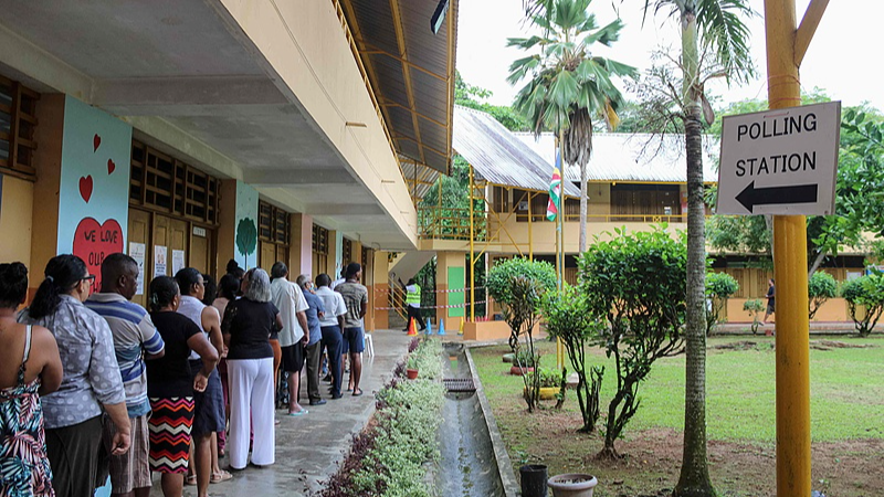 Seychelles_Presidential_Election_Heads_to_Runoff_After_Tight_First_Round - Khabar Asia Seychelles_Presidential_Election_Heads_to_Runoff_After_Tight_First_Round