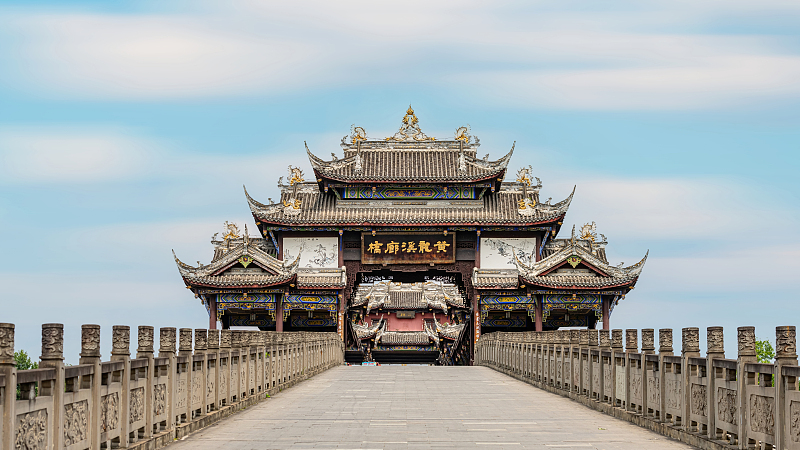 Timeless Waters of Huanglongxi: Sichuan’s Ancient Town Escape Timeless Waters of Huanglongxi: Sichuan’s Ancient Town Escape video poster