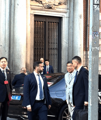 U.S.-China Trade Talks Resume in Madrid: Tariffs, TikTok on Agenda U_S__China_Trade_Talks_Resume_in_Madrid__Tariffs__TikTok_on_Agenda video poster