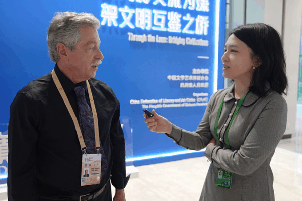 U.S. VFX Expert Highlights Cultural Exchange at Golden Panda Awards U_S__VFX_Expert_Highlights_Cultural_Exchange_at_Golden_Panda_Awards video poster