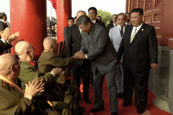 Xi Honors Veterans Ahead of WWII Victory Anniversary Xi_Honors_Veterans_Ahead_of_WWII_Victory_Anniversary video poster