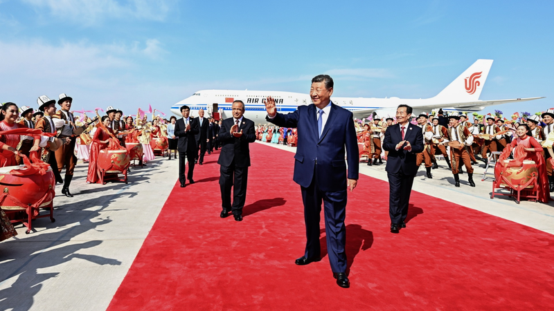 Xi Jinping Attends Xinjiang’s 70th Anniversary, Highlights Regional Development Xi_Jinping_Attends_Xinjiang_s_70th_Anniversary__Highlights_Regional_Development video poster