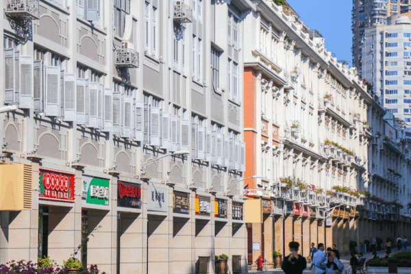 Xiamen’s Zhongshan Road: Where History Meets Modern Bustle Xiamen_s_Zhongshan_Road__Where_History_Meets_Modern_Bustle video poster