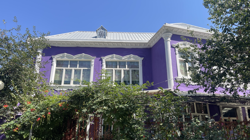 Xinjiang_s_Lavender_Fields_Paint_Ili_in_Summer_Hues - Khabar Asia Xinjiang_s_Lavender_Fields_Paint_Ili_in_Summer_Hues