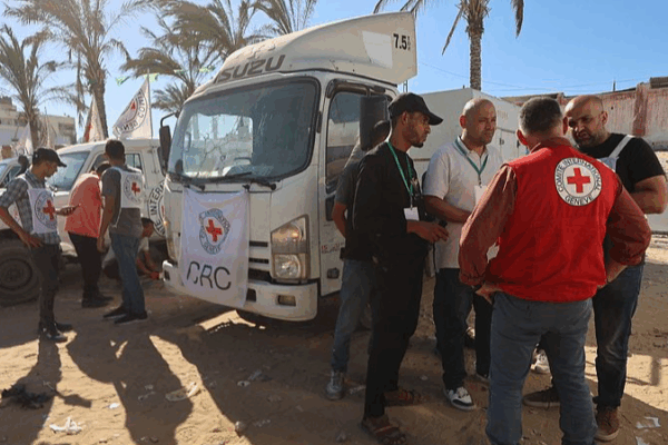 Aid Resumes to Gaza as Hostage Body Dispute Pauses Aid_Resumes_to_Gaza_as_Hostage_Body_Dispute_Pauses