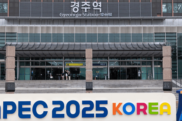 Asia-Pacific Innovation Fuels Global Economic Resilience Asia_Pacific_Innovation_Fuels_Global_Economic_Resilience