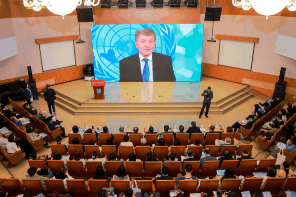 Beijing Summit Charts New Course for Global Higher Education Beijing_Summit_Charts_New_Course_for_Global_Higher_Education