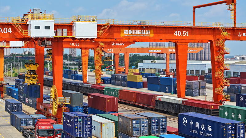 China_Attracts__78_7B_Foreign_Investment_Despite_Shifting_Trends - Khabar Asia China_Attracts__78_7B_Foreign_Investment_Despite_Shifting_Trends