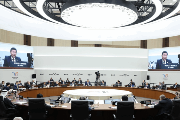 China_Champions_Open_Asia_Pacific_Cooperation_at_APEC_Summit